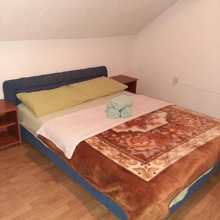 Rooms Mostanje 카를로바츠 외부 사진